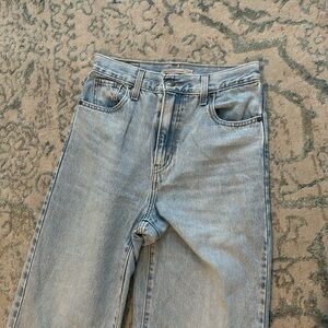 Levis Ribcage straight